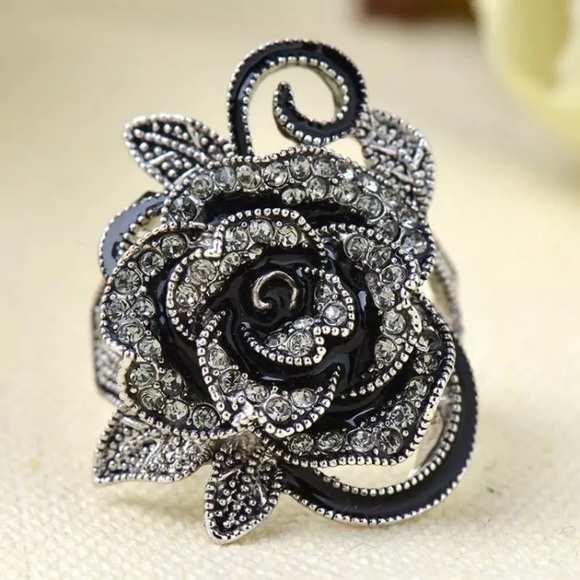 Vintage Black and Silver crystal rose set - Picture 6 of 6